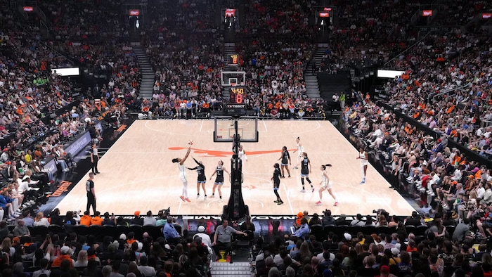 Deux équipes américaines de la WNBA avaient disputé un match préparatoire à Toronto en mai 2023, soulevant un grand enthousiasme dans la Ville Reine.