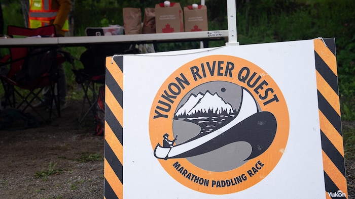 Une affiche de la Yukon River Quest, le 17 juin 2026. 