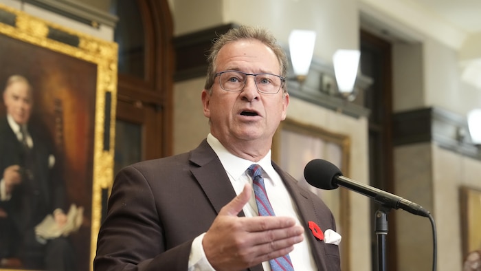 Yves-François Blanchet en point de presse.