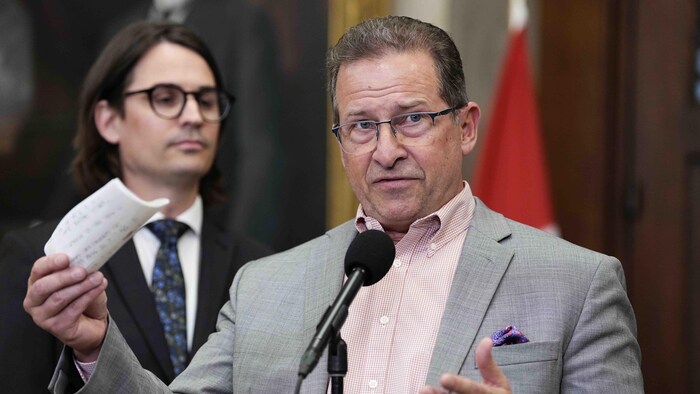 Yves-François Blanchet en point de presse.