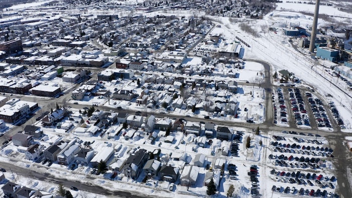 Photo aérienne du quartier Notre-Dame de Rouyn-Noranda.