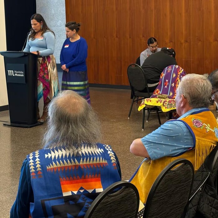 Une cérémonie d'excuses officielles au Musée du Manitoba.