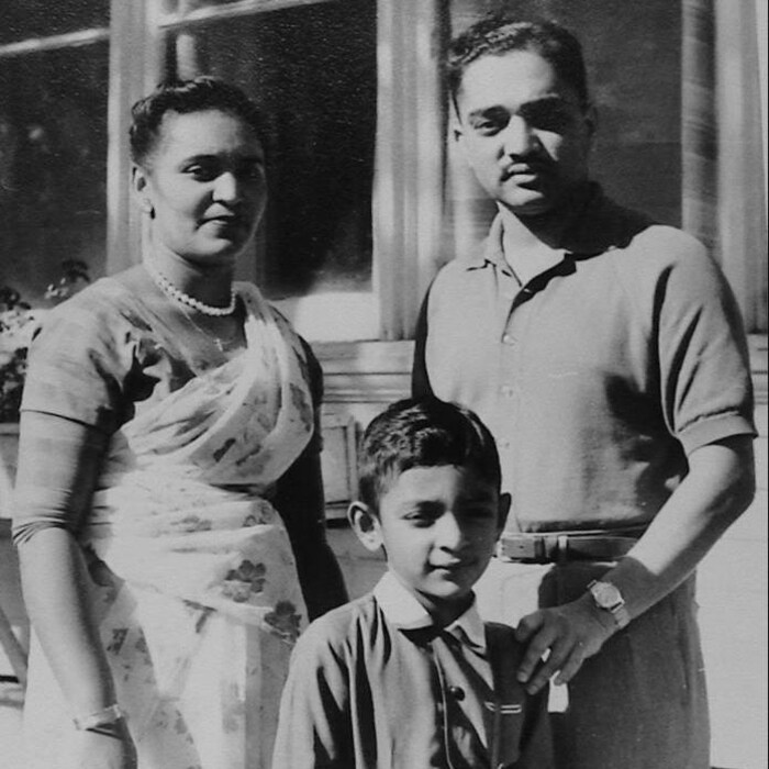 Le Dr George Varughese ici accompagné de sa femme Susy et de leur fils Sugith.