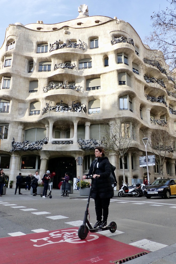 Les vélos électriques se répandent, à Barcelone comme à Montréal