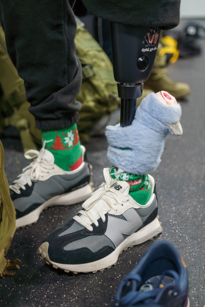 Une prothèse dans un vestiaire, à Kiev. 