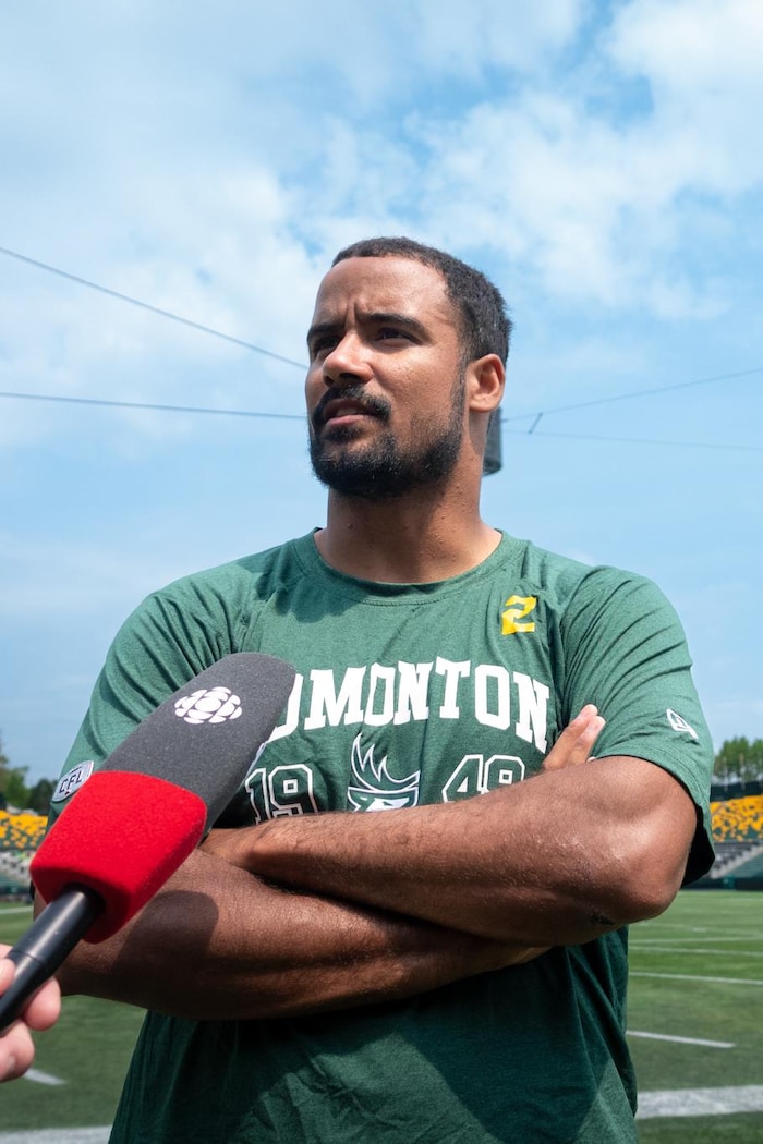 Le quart-arrière des Elks d'Edmonton, Tre Ford, en entrevue.