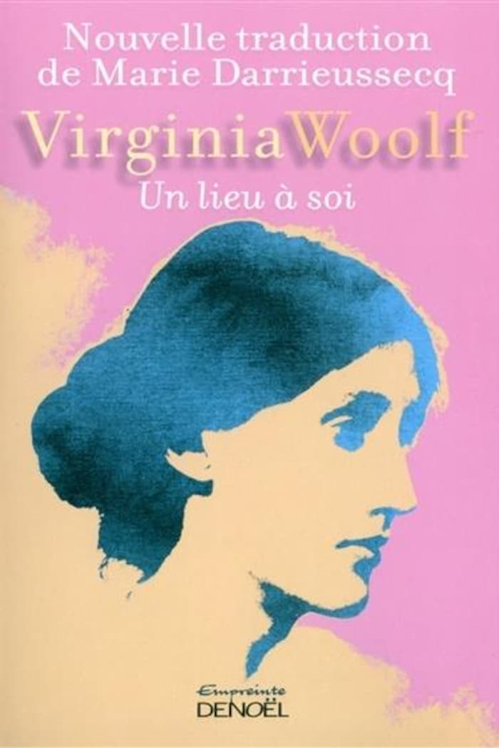 Couverture de livre rose et jaune sur laquelle apparaît le dessin du visage de Virginia Woolf.