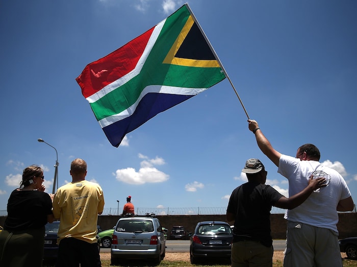 Afrique du Sud : la justice interdit d'arborer le drapeau de l'époque de  l'apartheid