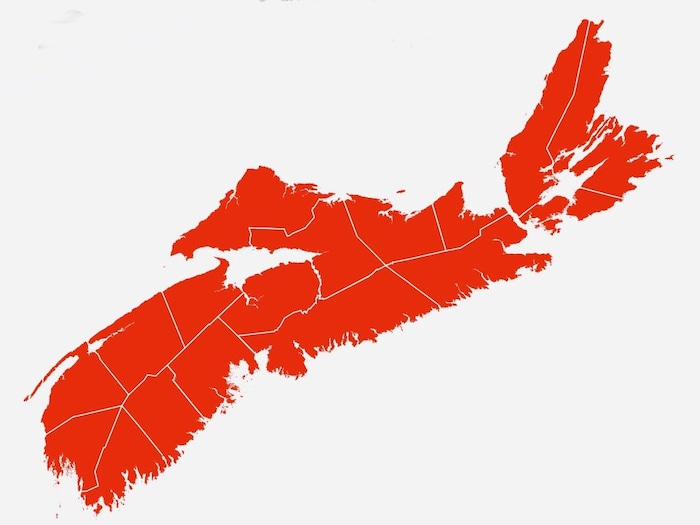 Une carte des restrictions de feux en Nouvelle-Écosse, qui est toute rouge.