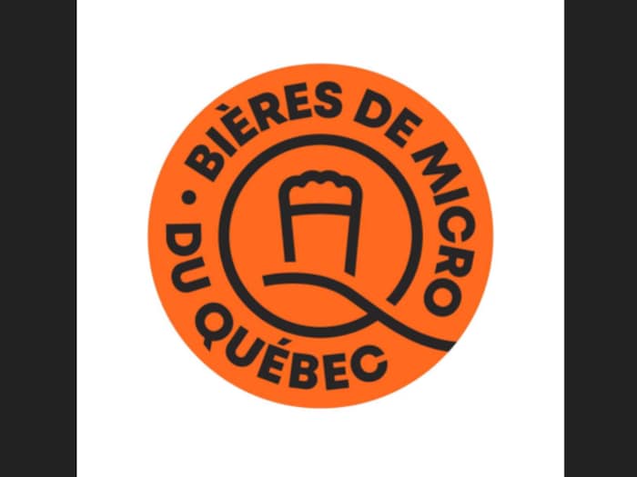Un logo rond avec un verre de bière au milieu et la mention « Bières de micro du Québec » autour. 