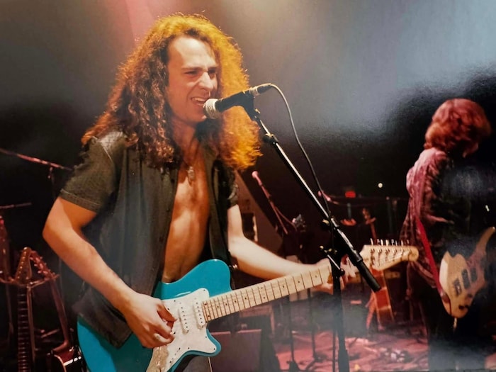 François Lamoureux chante 