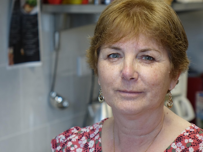 Patricia Orsiny dans sa cuisine.