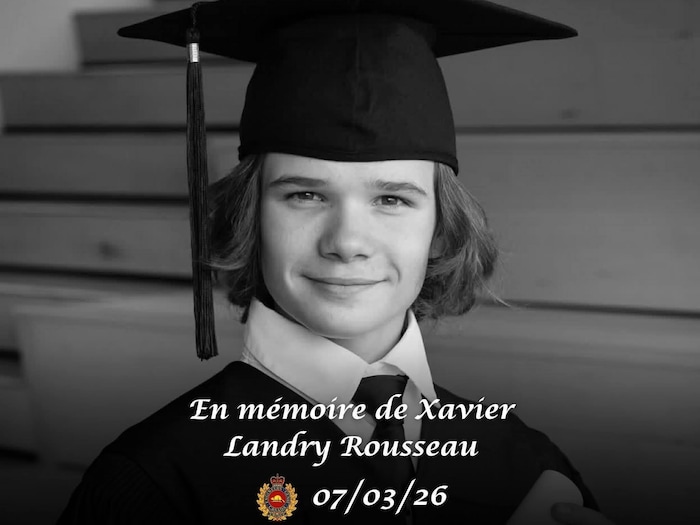 « En mémoire de Xavier Landry Rousseau », suivis du logo du Corps de cadets 2898 Sainte-Marie et d'une date, le 7 mars 2026.