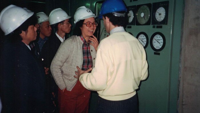 1986年，张芷美被蒙特利尔市的工程公司 SNC-Lavalin 聘用，参加对中国三峡工程的可行性研究项目。