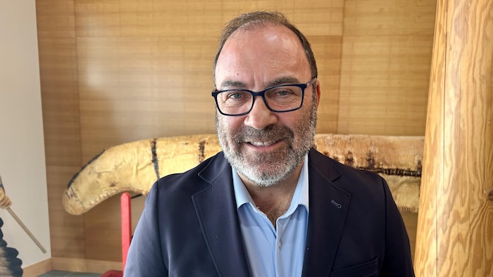 Denis Caron en entrevue.