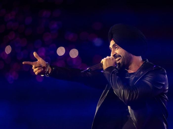 L'artiste pendjabi Diljit Dosanjh en concert à Vancouver, le 23 avril 2026.