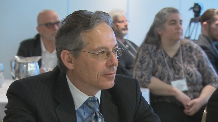 PCC : les candidats à la direction s'invitent au congrès des ...