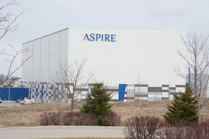 Un bâtiment portant le nom de l'entreprise Aspire en Ontario.