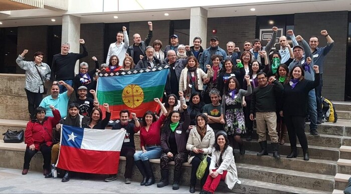 Participants à la première réunion ouverte de la communauté chilienne à Montréal pour discuter de la situation au Chili organisée par le collectif Place de la Dignité le 7 mars 2020.