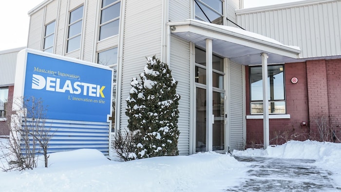 La grève prend fin à l'usine Delastek de Shawinigan | Radio-Canada