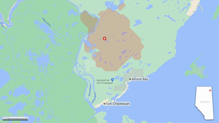 Carte montrant le périmètre du feu près de Fort Chipewyan et Allison Bay, à 15 h, le 31 mai 2023.