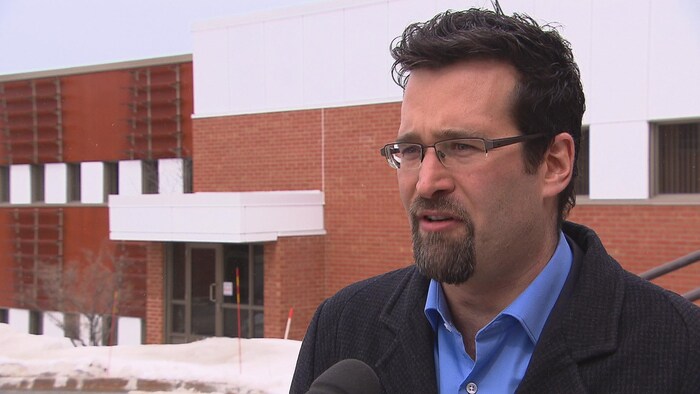 Guillaume Saint-Onge, professeur à l'ISMER - UQAR et directeur du Réseau Québec maritime