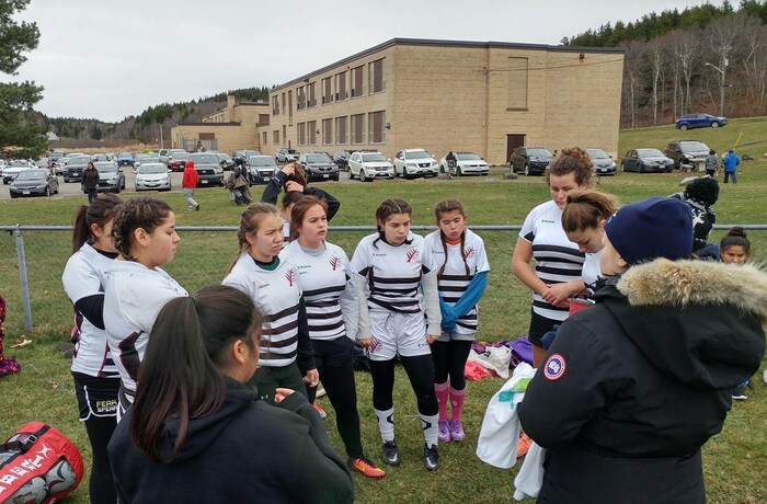 Spruce Rugby Une équipe de rugby 100 % autochtone dans une compétition nationale ...