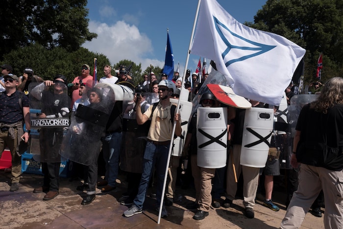 Des manifestants suprémacistes blancs à Charlottesville, le 12 août 2017
