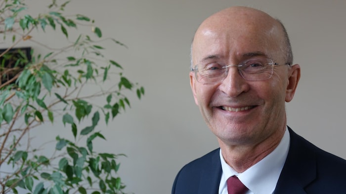 Paul Martial sourit à la caméra