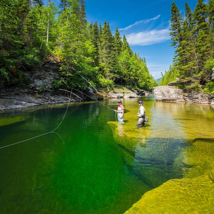 Des pêcheurs dans la rivière York