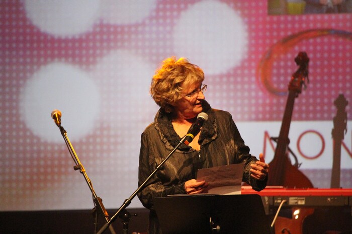 Solange Morrissette, la directrice du Roseq, lors du spectacle des 40 ans du ROSEQ