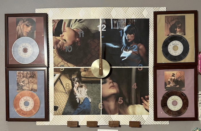 Les quatre vinyles de Taylor Swift assemblés.