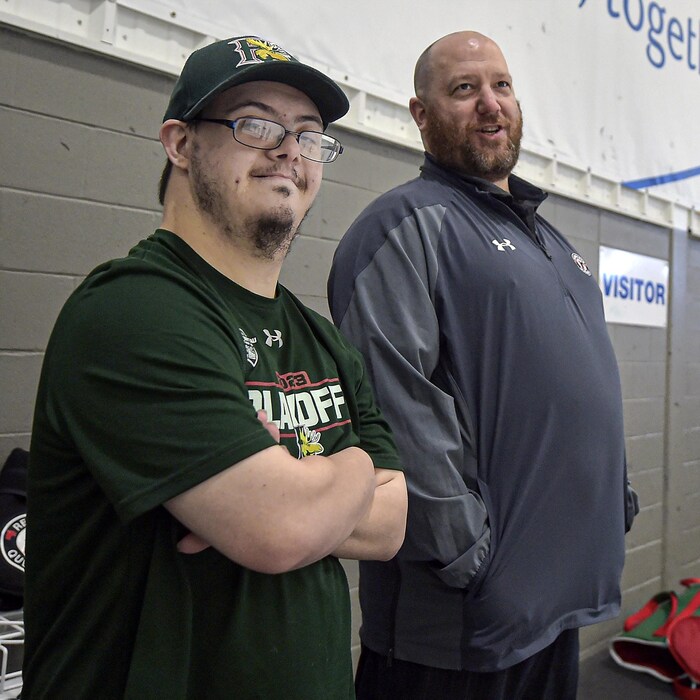 Un partisan des Mooseheads intimidé à Québec reçoit l’appui des Remparts RadioCanada