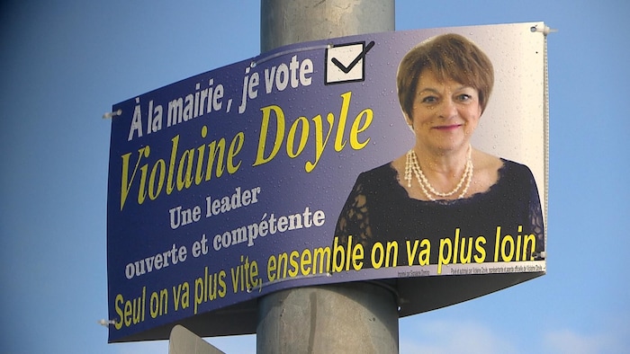 Une affiche électorale de Violaine Doyle