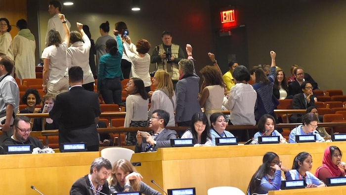 Des employés de l'ONU protestent contre la nomination de Wonder Woman à titre d'ambassadrice