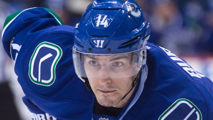 Alex Burrows dans l'uniforme des Canucks de Vancouver.