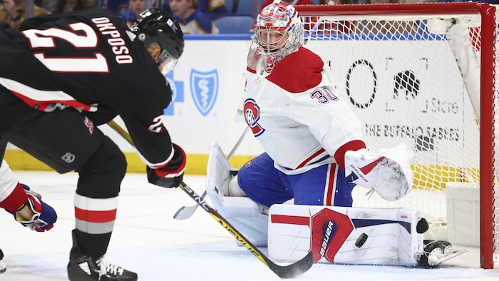 Deux joueurs de hockey.