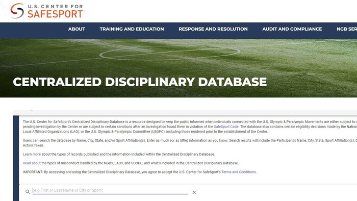 Capture d'écran d'un site Internet où il est écrit : Centralized Disciplinary Database.