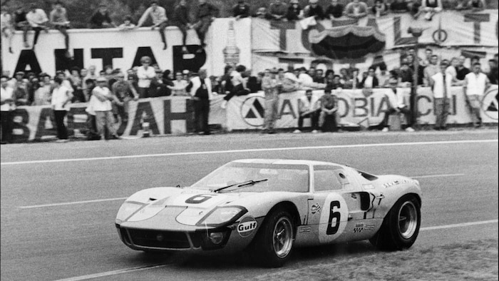 Laschet Geoffrey Artiste automobile: GT40 24h du Mans 69 Jacky Ickx