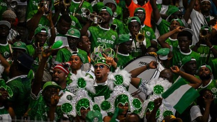Les supporters nigériens célèbrent la victoire.