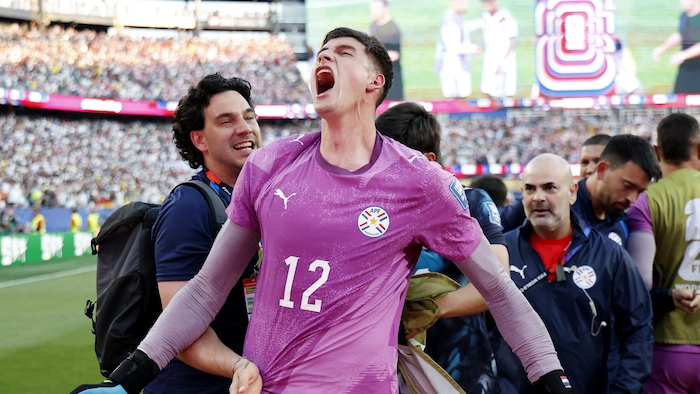 Les joueurs jubilent après leur victoire.