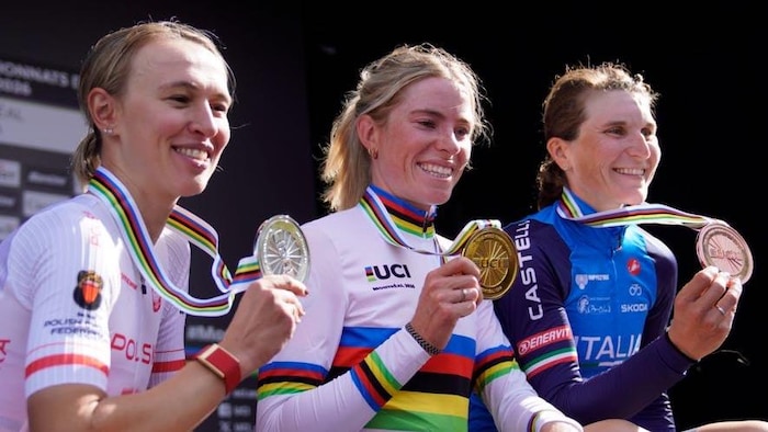 Kasia Niewiadoma-Phinney, Demi Vollering et Elisa Longo Borghini.