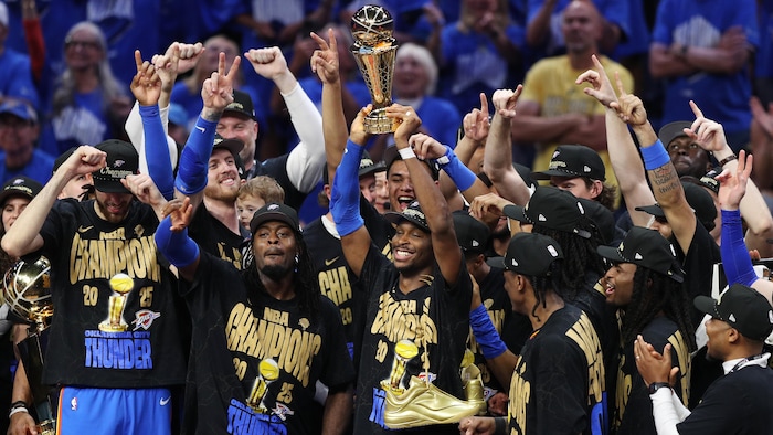 Luguentz Dort, Shai Gilgeous-Alexander et le Thunder sont champions de ...