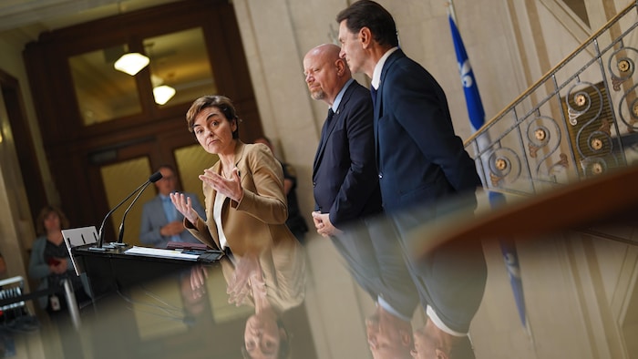 Christine Fréchette en point de presse.