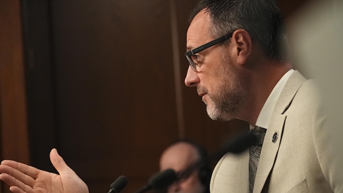 Jean-François Roberge en point de presse.