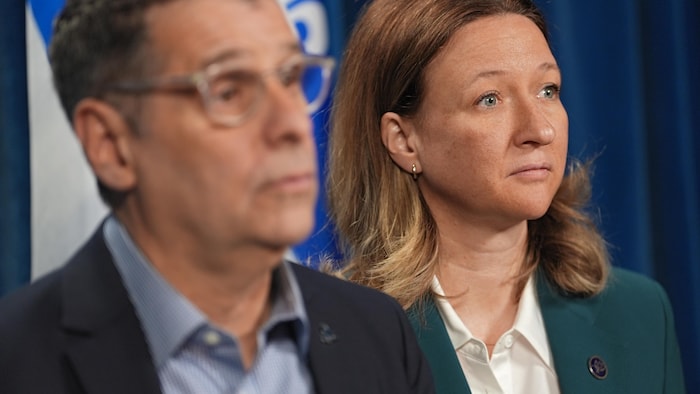 Maïté et Éric Duhaime en point de presse.
