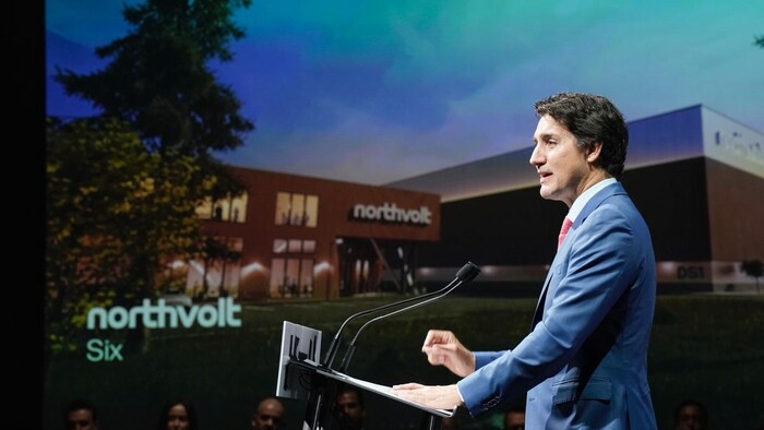 Justin Trudeau au moment de prendre la parole lors de l'annonce de jeudi.