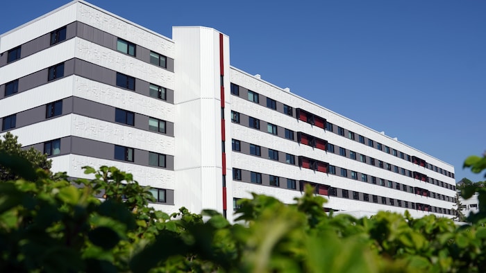 La façade de la résidence étudiante du Cégep de Rivière-du-Loup.