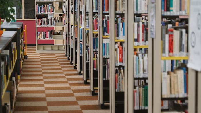 Une biblioth&egrave;que.