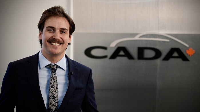 Customs prices force: buy car now or later? star-news.press/wp Charles Bernard will put in front of the corporation of car dealers with smiling cars. (Archive photo)